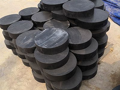 金华板式橡胶支座由若干层橡胶片与薄钢板经加压硫化